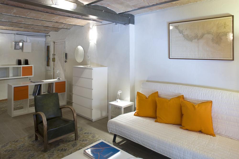 Flateli Jaume Fabra Apartamento *